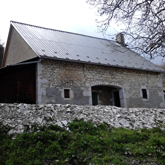 Refuge de La grange de la Tour - CORBONOD