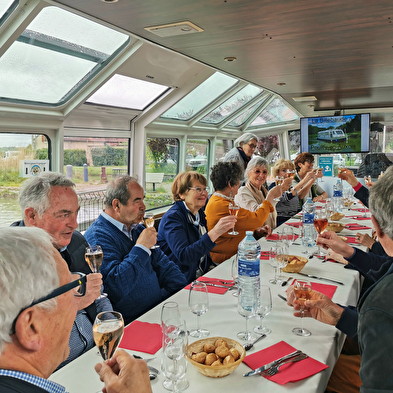 Bateau promenade - Billebaude 3333