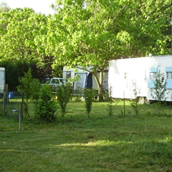 Camping Municipal de Pouilly-sur-Saône - POUILLY-SUR-SAONE