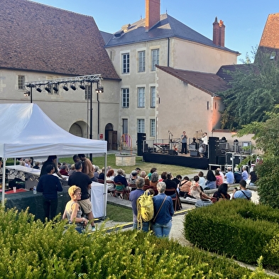 Festival Garden Party 