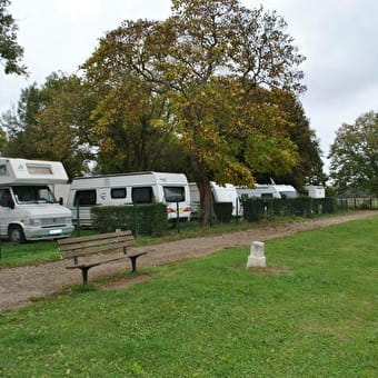Camping Les Herlequins - SAINT-USAGE