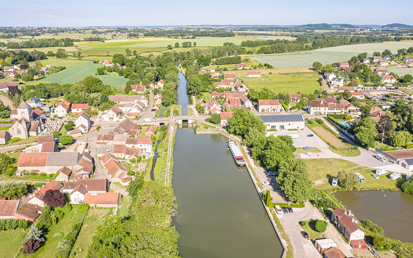 Aire de stationnement camping-cars