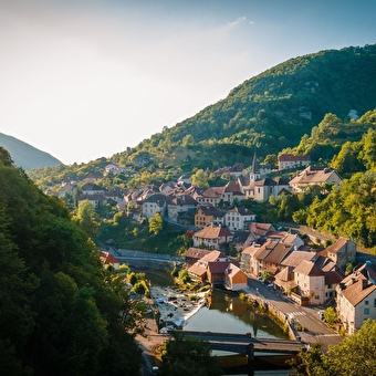 Au coeur de Lods, Plus Beau Village de France - 