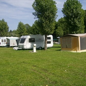 Camping Le Val de Saine - FONCINE-LE-HAUT