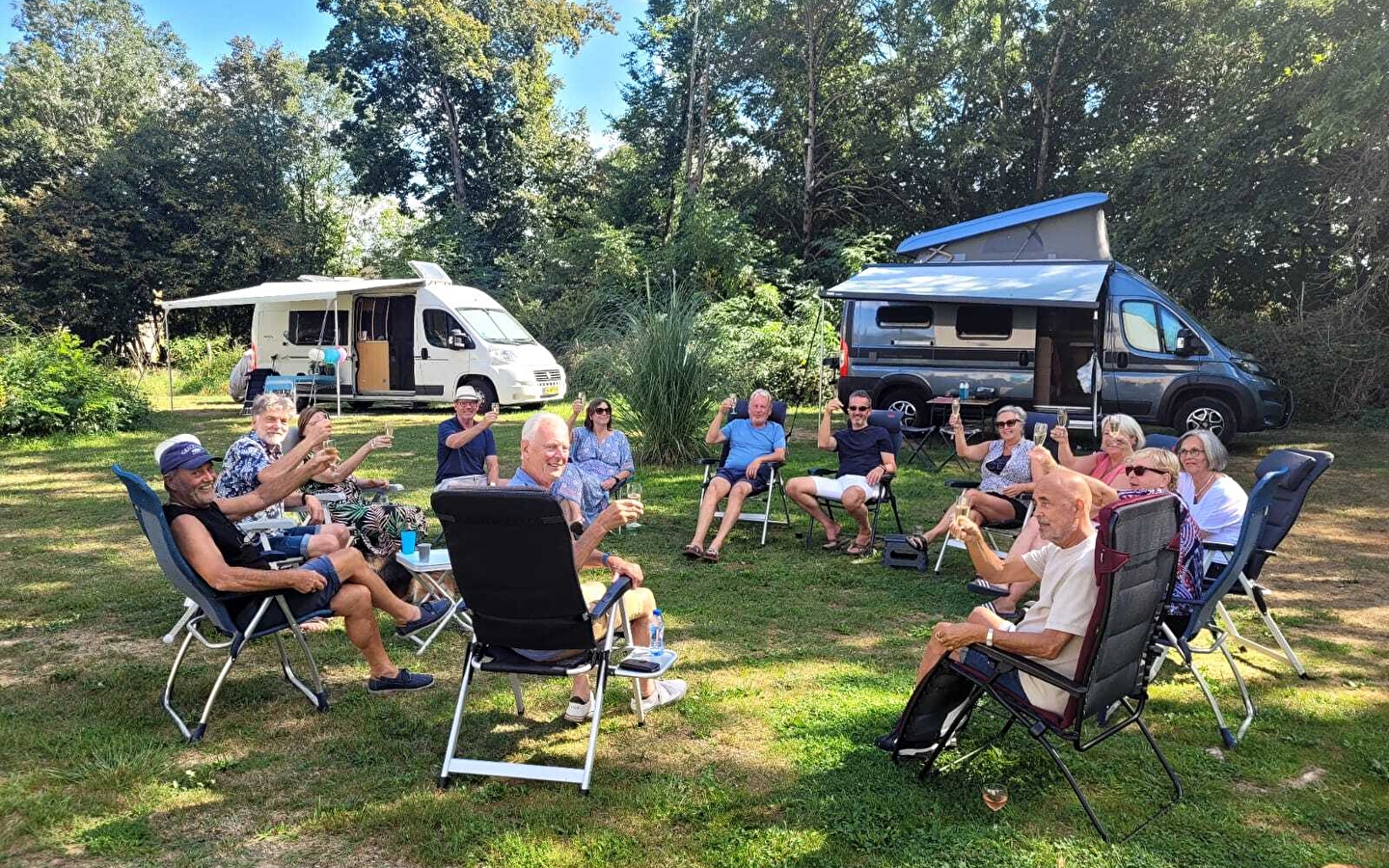 Marraycourt - aire de stationnement