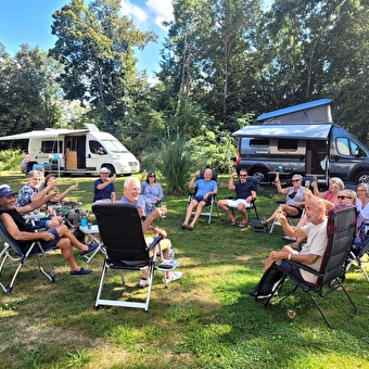 Marraycourt - aire de stationnement - MARCIGNY