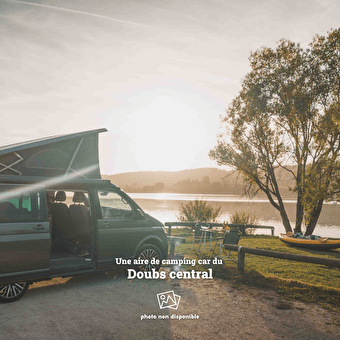 Aire de stationnement pour Camping car - VALONNE