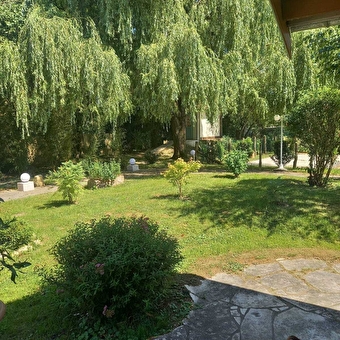 Les Elements de la Nature - aire pour camping-car - ABONCOURT-GESINCOURT